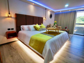 Epic Suite 212 - Pereira